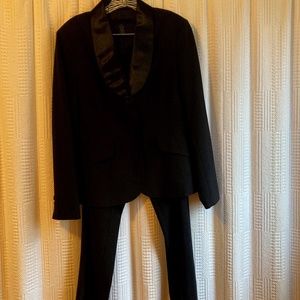 Black Tuxedo Suite 2 piece